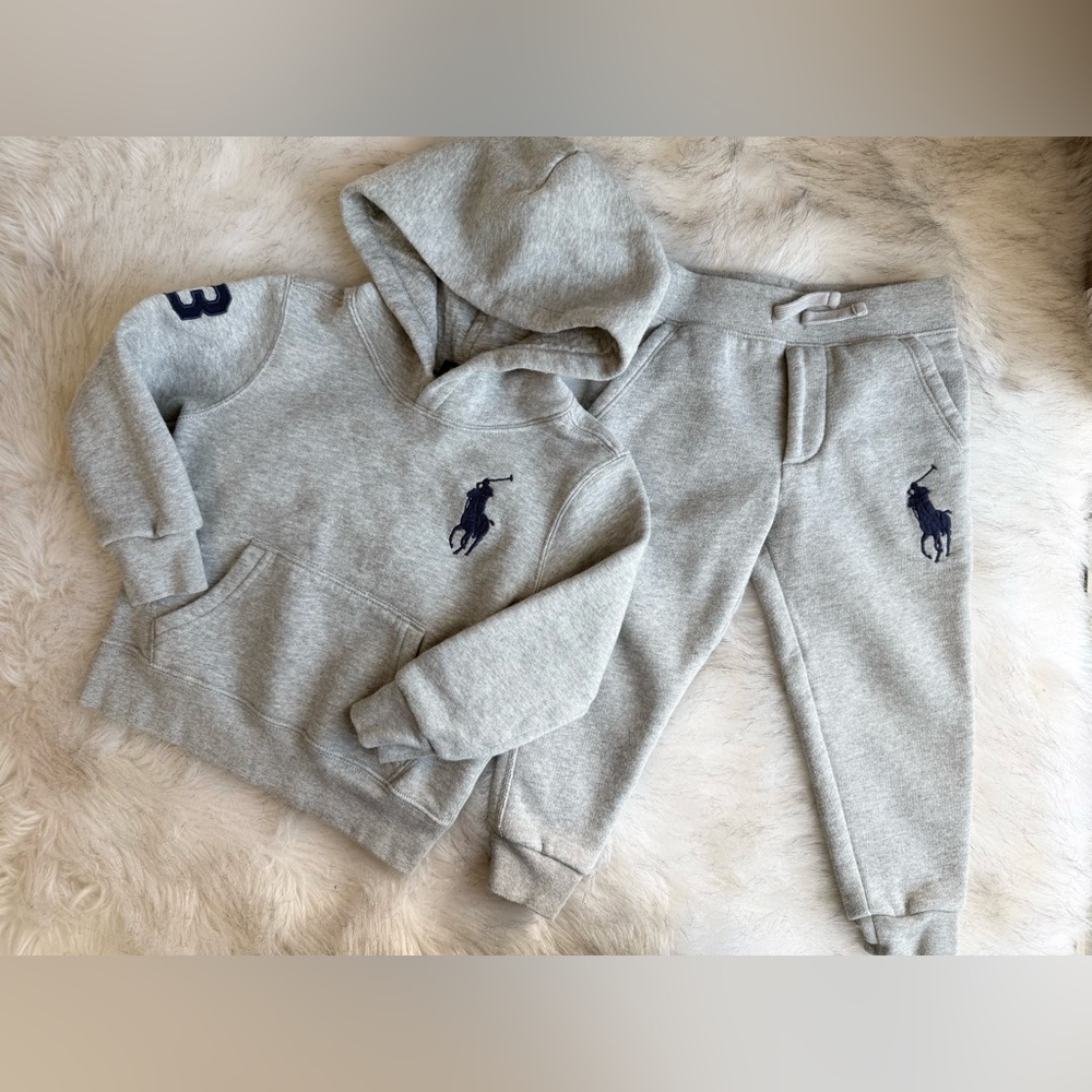 Ralph Lauren Light Gray Hoodie & Sweatpants Set with Navy Pony